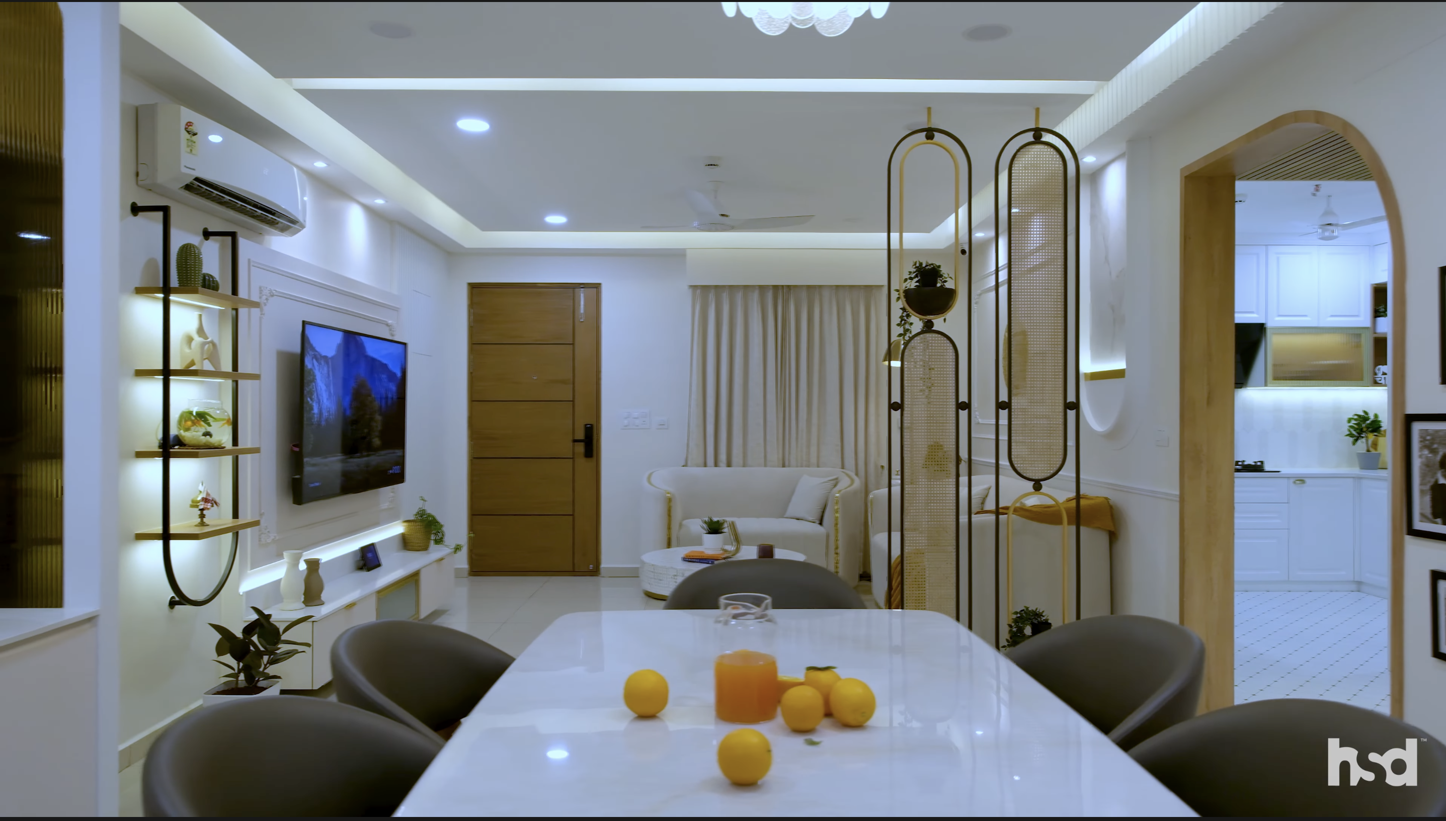 Apartment 1816